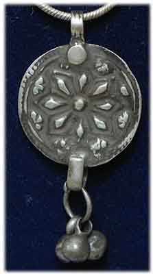 antikes Silberamulett 