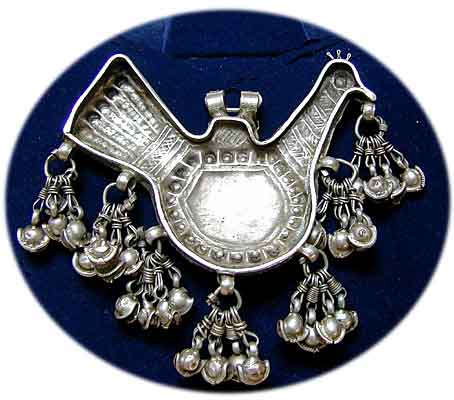 antikes Silberamulett Pfau