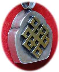  Ghau mit Astamangala 